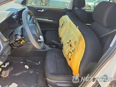 Zdjęcie 7 z 12 samochodu: 2021 KIA RIO LX VIN:3KPA24AD1ME387369 - miniatura