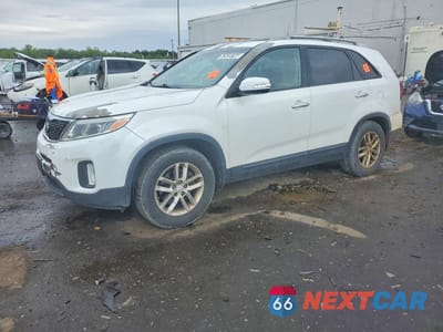 2015 KIA SORENTO LX 5XYKTCA65FG607809 - główne zdjęcie licytacji z USA - miniatura