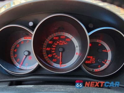 Zdjęcie 9 z 13 samochodu: 2004 MAZDA 3 HATCHBACK VIN:JM1BK143741146439 - miniatura