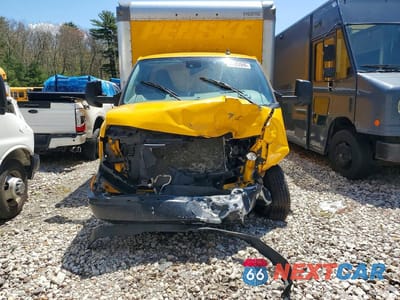 Piąte zdjęcie samochodu w środku: 2022 GMC SAVANA BOX TRUCK VIN:7GZ37TC73NN006813 - miniatura
