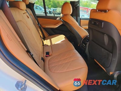 Zdjęcie 11 z 13 samochodu: 2023 BMW X5 XDRIVE45E VIN:5UXTA6C07P9S00645 - miniatura