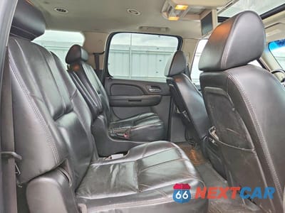 Zdjęcie 11 z 14 samochodu: 2007 CHEVROLET SUBURBAN K1500 VIN:3GNFK16397G293731 - miniatura