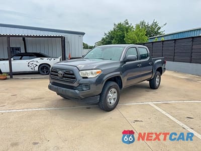 Drugie zdjęcie samochodu z przodu: 2018 TOYOTA TACOMA SR VIN:5TFAX5GN7JX104508 - miniatura