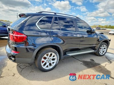 Trzecie zdjęcie samochodu z tyłu: 2013 BMW X5 XDRIVE35I VIN:5UXZV4C57D0E12916 - miniatura