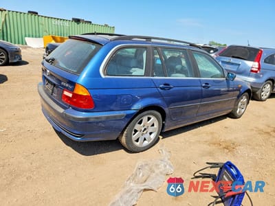 Trzecie zdjęcie samochodu z tyłu: 2003 BMW 325 XIT VIN:WBAEP334X3PF03175 - miniatura
