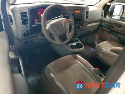 Zdjęcie 8 z 13 samochodu: 2015 NISSAN NV 2500 VIN:1N6BF0LX2FN803028 - miniatura