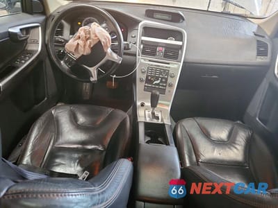 Zdjęcie 8 z 14 samochodu: 2011 VOLVO XC60 T6 VIN:YV4902DZ8B2135565 - miniatura