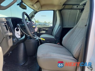 Zdjęcie 7 z 14 samochodu: 2026 CHEVROLET EXPRESS G2500 VIN:1GCWGAFP1T1197050 - miniatura