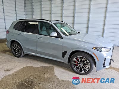 Czwarte zdjęcie samochodu z boku: 2026 BMW X5 XDRIVE40I VIN:5UX23EU06T9222953 - miniatura