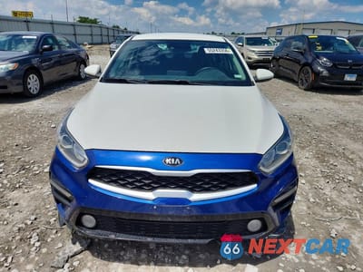 Piąte zdjęcie samochodu w środku: 2020 KIA FORTE FE VIN:3KPF24AD6LE182800 - miniatura