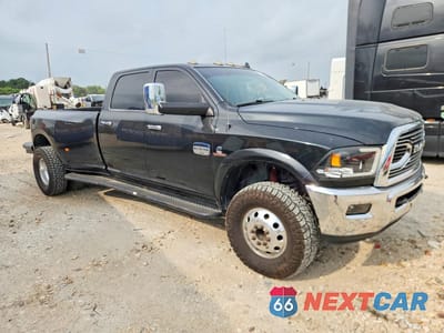 Czwarte zdjęcie samochodu z boku: 2018 RAM 3500 LONGHORN VIN:3C63RRKL4JG132312 - miniatura