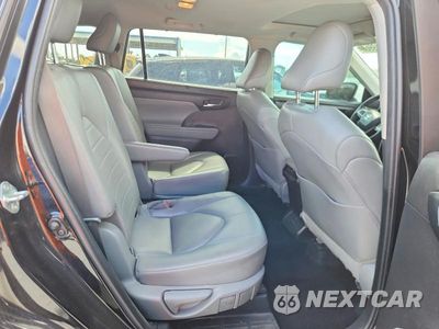Zdjęcie 11 z 13 samochodu: 2022 TOYOTA HIGHLANDER XLE VIN:5TDGZRBHXNS585847 - miniatura