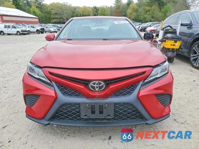 Piąte zdjęcie samochodu w środku: 2019 TOYOTA CAMRY SE VIN:4T1B11HK5KU160240 - miniatura
