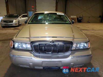 Piąte zdjęcie samochodu w środku: 2000 MERCURY GRAND MARQUIS GS VIN:2MEFM74W3YX619127 - miniatura