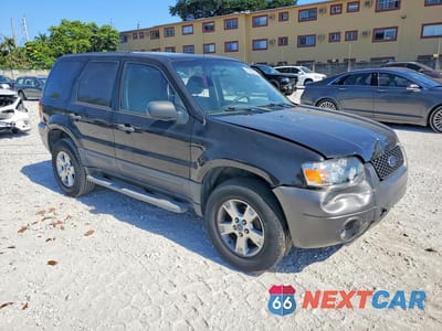 Czwarte zdjęcie samochodu z boku: 2006 FORD ESCAPE XLT VIN:1FMCU03196KD48068 - miniatura