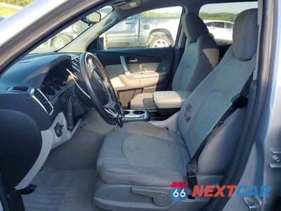 Zdjęcie 7 z 13 samochodu: 2011 GMC ACADIA SLE VIN:1GKKRNED8BJ186184 - miniatura