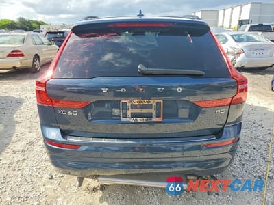 Zdjęcie 6 z 12 samochodu: 2022 VOLVO XC60 B5 MOMENTUM VIN:YV4L12DK4N1946750 - miniatura