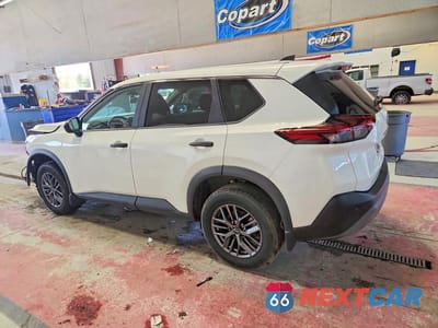 Drugie zdjęcie samochodu z przodu: 2023 NISSAN ROGUE VIN:5N1BT3AB7PC882855 - miniatura