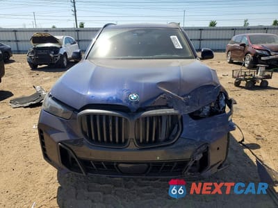 Piąte zdjęcie samochodu w środku: 2025 BMW X5 XDRIVE50E VIN:5UX43EU06S9Y62832 - miniatura