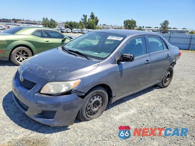 2010 TOYOTA COROLLA LE 1NXBU4EE8AZ362298 - główne zdjęcie licytacji z USA - miniatura