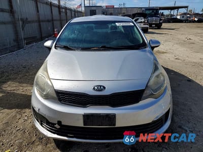 Piąte zdjęcie samochodu w środku: 2016 KIA RIO LX VIN:KNADM4A3XG6669516 - miniatura