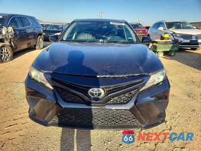 Piąte zdjęcie samochodu w środku: 2020 TOYOTA CAMRY SE VIN:4T1G11AK3LU337661 - miniatura