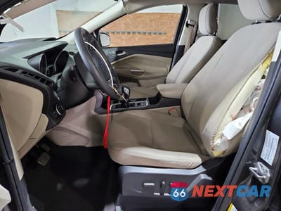 Zdjęcie 7 z 12 samochodu: 2018 FORD ESCAPE SE VIN:1FMCU9GD7JUC57967 - miniatura