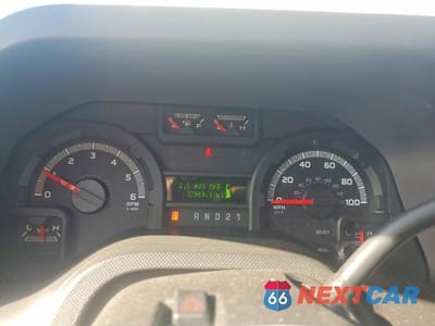 Zdjęcie 9 z 13 samochodu: 2014 FORD ECONOLINE E350 SUPER DUTY VAN VIN:1FTDS3EL4EDA65787 - miniatura