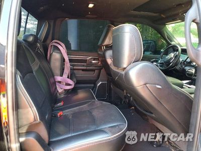 Zdjęcie 11 z 13 samochodu: 2024 RAM 3500 LARAMIE VIN:3C63RRJL4RG184973 - miniatura