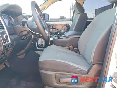 Zdjęcie 7 z 12 samochodu: 2021 RAM 1500 CLASSIC SLT VIN:1C6RR6TT7MS517562 - miniatura