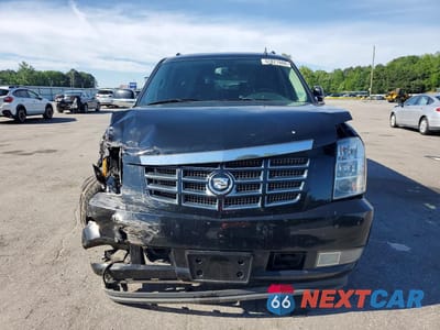 Piąte zdjęcie samochodu w środku: 2011 CADILLAC ESCALADE ESV LUXURY VIN:1GYS4HEF5BR348961 - miniatura