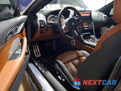 Zdjęcie 8 z 13 samochodu: 2025 BMW M850XI VIN:WBABC4C07SCT75188 - miniatura