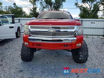 Piąte zdjęcie samochodu w środku: 2010 CHEVROLET SILVERADO C1500 LT VIN:3GCRCSEA8AG130827 - miniatura