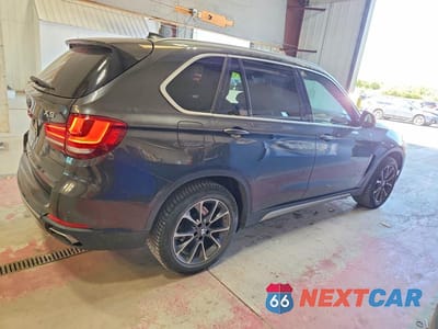 Trzecie zdjęcie samochodu z tyłu: 2018 BMW X5 XDRIVE35I VIN:5UXKR0C50J0X86632 - miniatura