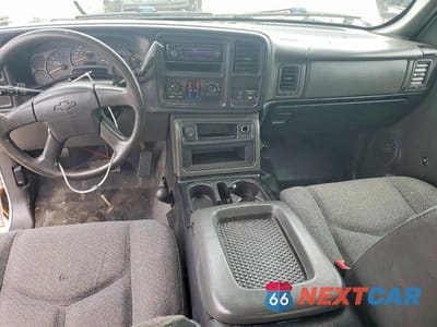 Zdjęcie 8 z 12 samochodu: 2004 CHEVROLET SILVERADO K1500 VIN:2GCEK19V841168354 - miniatura