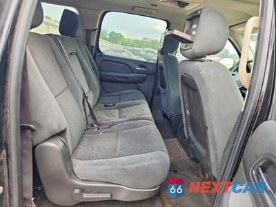 Zdjęcie 11 z 13 samochodu: 2008 CHEVROLET SUBURBAN K1500 LS VIN:3GNFK16328G157538 - miniatura