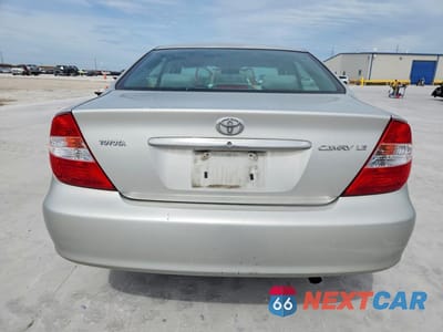 Zdjęcie 6 z 12 samochodu: 2004 TOYOTA CAMRY LE VIN:4T1BE32K64U916539 - miniatura