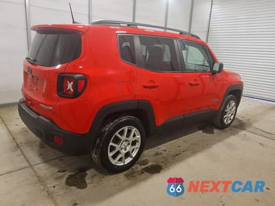 Trzecie zdjęcie samochodu z tyłu: 2022 JEEP RENEGADE LATITUDE VIN:ZACNJDB16NPN50575 - miniatura