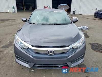 Piąte zdjęcie samochodu w środku: 2018 HONDA CIVIC LX VIN:2HGFC4B50JH309418 - miniatura