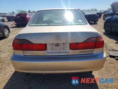 Zdjęcie 6 z 12 samochodu: 2000 HONDA ACCORD EX VIN:1HGCG1651YA073905 - miniatura