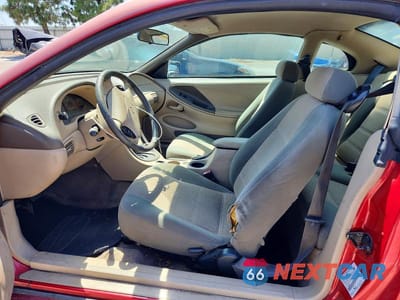 Zdjęcie 7 z 12 samochodu: 2001 FORD MUSTANG VIN:1FAFP40451F203583 - miniatura