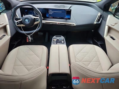 Zdjęcie 8 z 13 samochodu: 2024 BMW IX XDRIVE50 VIN:WB523CF04RCR71180 - miniatura