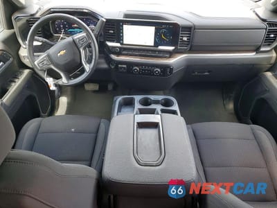 Zdjęcie 8 z 13 samochodu: 2026 CHEVROLET SILVERADO K1500 LT VIN:1GCUKDED1TZ189899 - miniatura