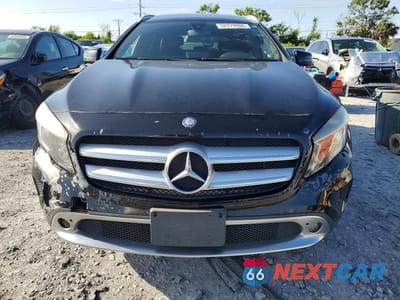 Piąte zdjęcie samochodu w środku: 2016 MERCEDES-BENZ GLA 250 VIN:WDCTG4EB3GJ225831 - miniatura