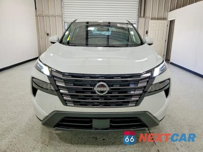 Piąte zdjęcie samochodu w środku: 2026 NISSAN ROGUE SV VIN:5N1BT3BB4TC750533 - miniatura