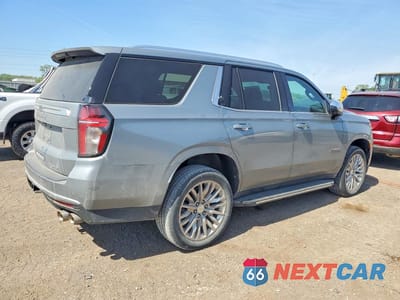 Trzecie zdjęcie samochodu z tyłu: 2024 CHEVROLET TAHOE K1500 PREMIER VIN:1GNSKSKD7RR109392 - miniatura