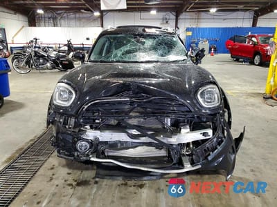 Piąte zdjęcie samochodu w środku: 2022 MINI COOPER COUNTRYMAN ALL4 VIN:WMZ43BR07N3N56917 - miniatura