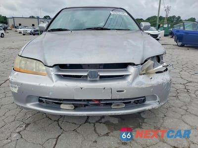 Piąte zdjęcie samochodu w środku: 1998 HONDA ACCORD LX VIN:1HGCG564XWA075695 - miniatura