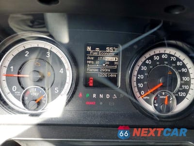 Zdjęcie 9 z 12 samochodu: 2018 RAM 2500 ST VIN:3C6UR5HL4JG134145 - miniatura