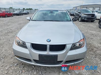 Piąte zdjęcie samochodu w środku: 2006 BMW 325 I AUTOMATIC VIN:WBAVB17536NK36626 - miniatura